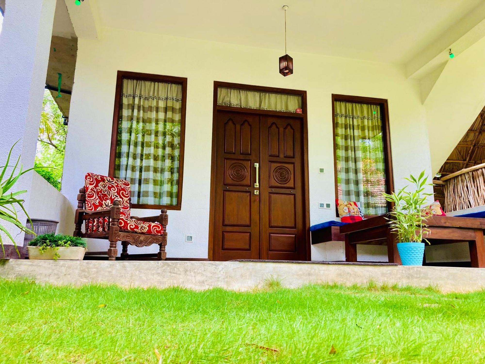 Mountain Seaview Cabanas Hotel Tangalle Exterior photo